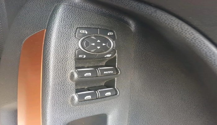 2019 Ford Ecosport TITANIUM 1.5L SPORTS(SUNROOF) DIESEL, Diesel, Manual, 66,596 km, interior