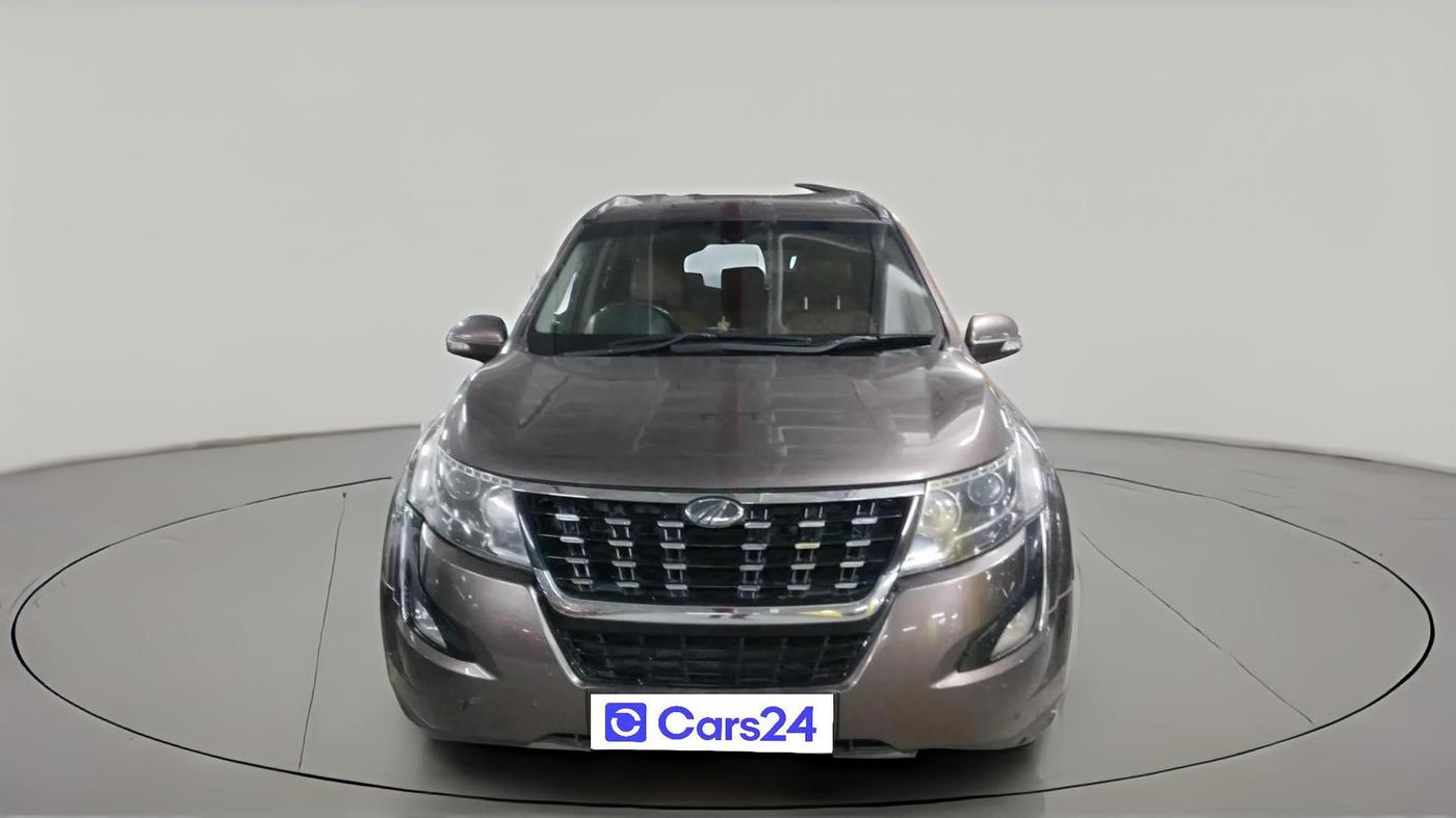 2018 Mahindra XUV500 W11 AT, Diesel, Automatic, 1,59,873 km, exterior