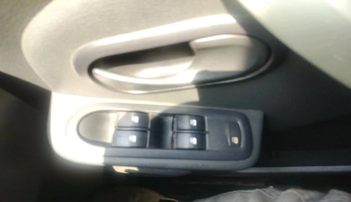 2014 Renault Duster 85 PS RXL DIESEL, Diesel, Manual, 65,555 km, interior