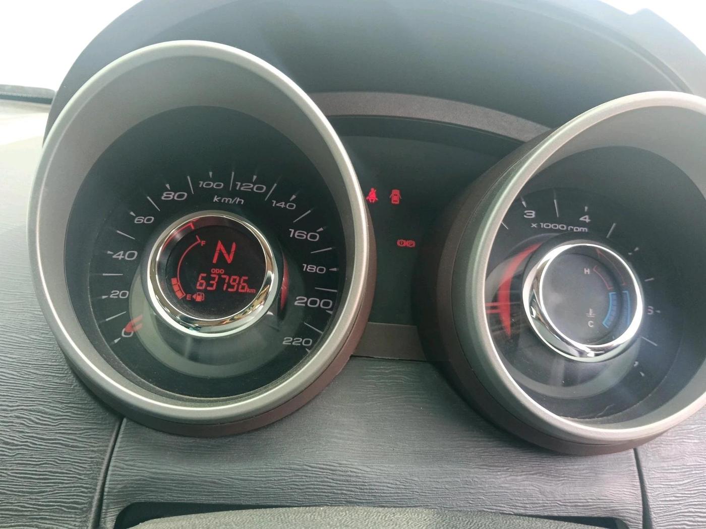 2012 Mahindra XUV500 W8, Diesel, Manual, 63,796 km, interior