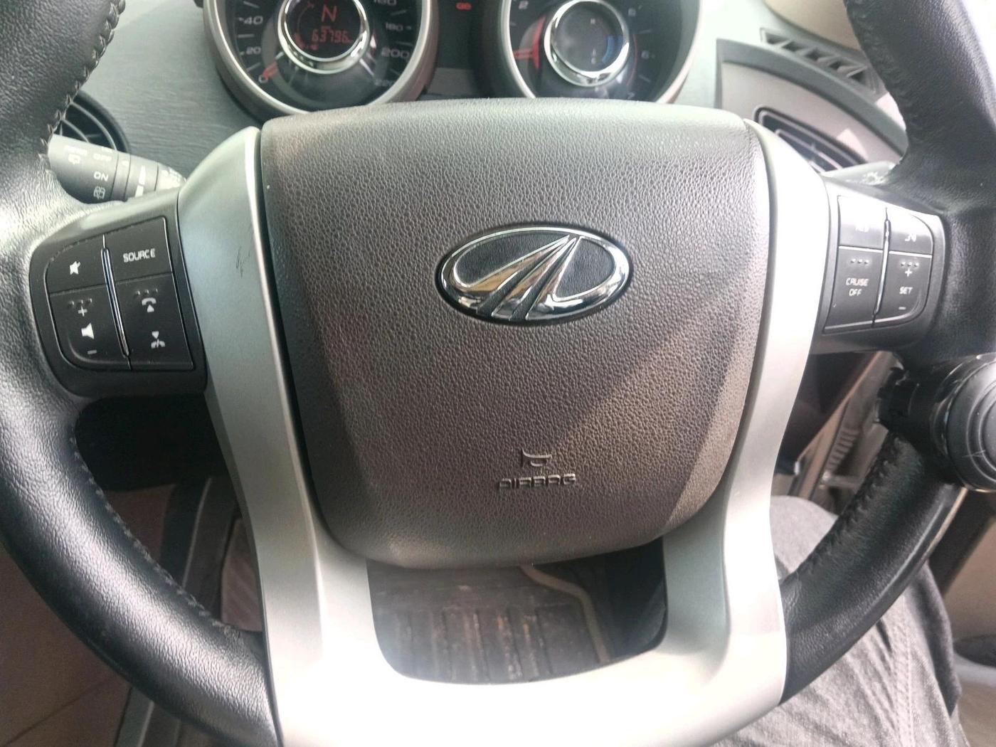 2012 Mahindra XUV500 W8, Diesel, Manual, 63,796 km, interior