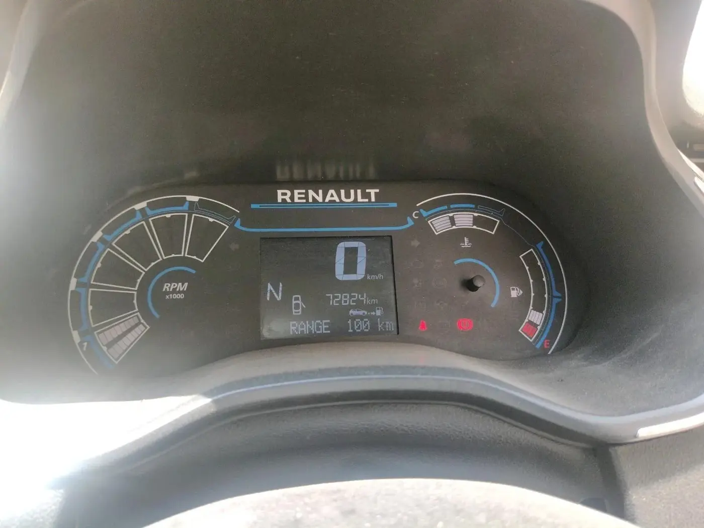 2020 Renault TRIBER RXZ AMT, Petrol, Automatic, 72,824 km, interior