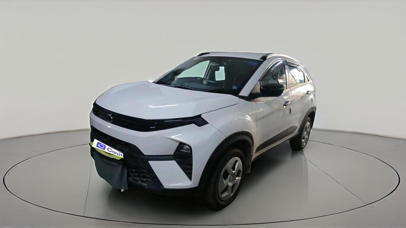 2025 Tata NEXON Smart Plus 1.2 Revotron 6 AMT, Petrol, Automatic, 13,524 km, exterior