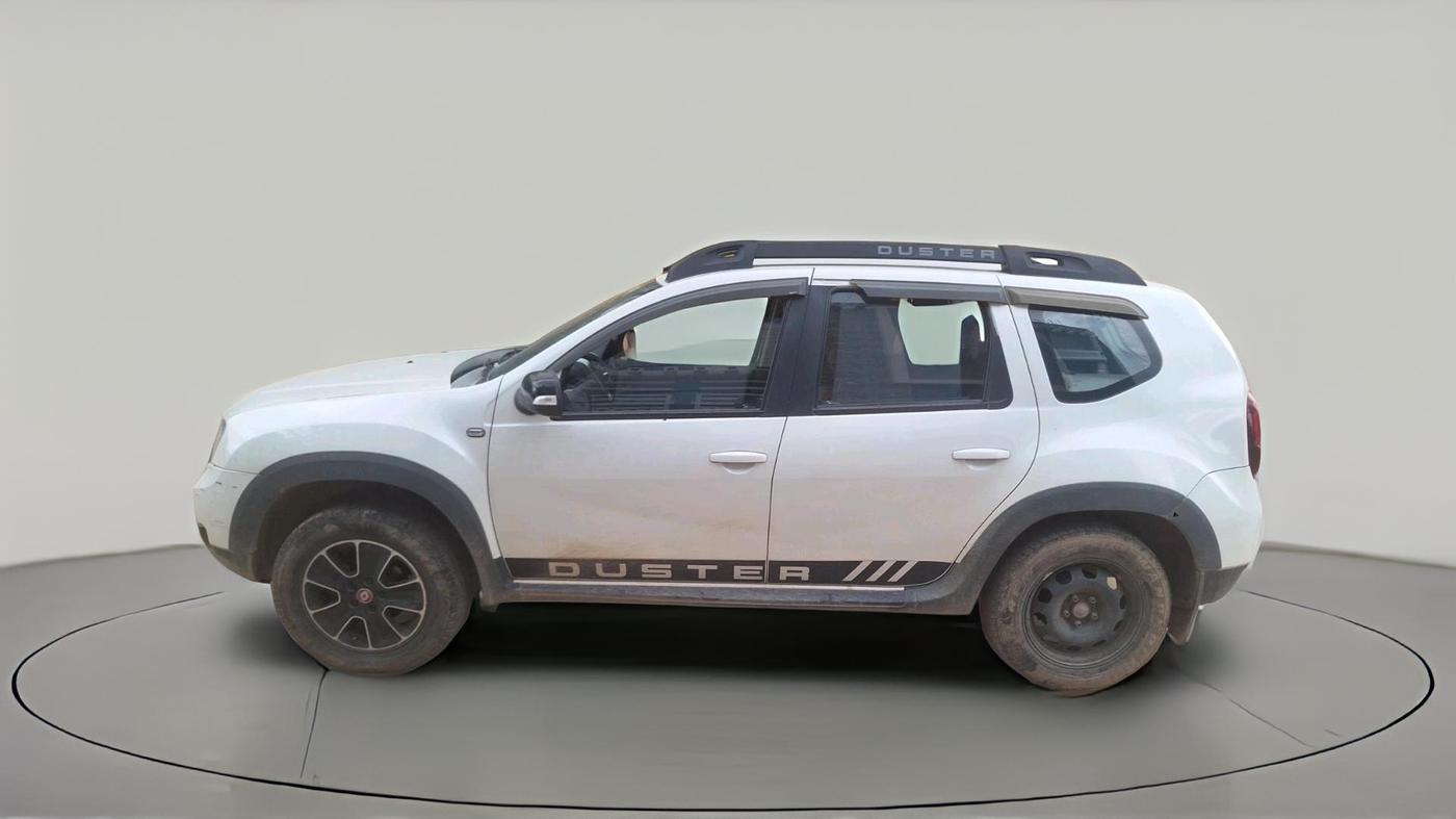 2017 Renault Duster RXS CVT, CNG, Automatic, 50,435 km, exterior
