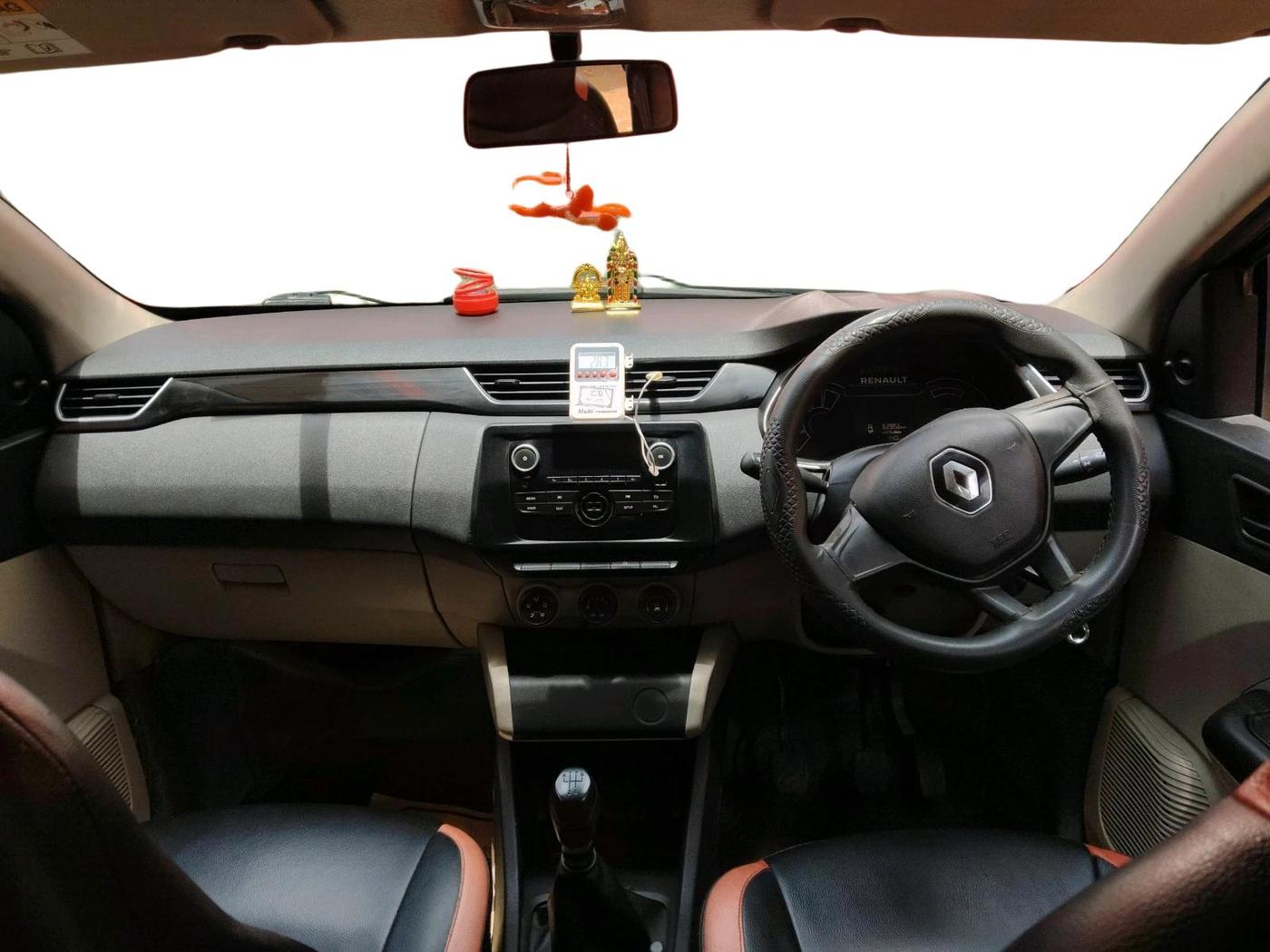 2021 Renault TRIBER RXL MT, Petrol, Manual, 62,856 km, interior