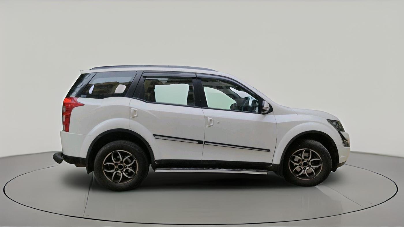 2018 Mahindra XUV500 W6, Diesel, Manual, 89,440 km, exterior