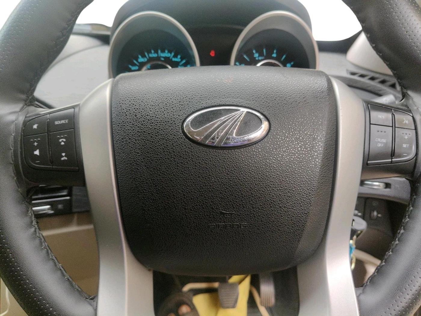 2018 Mahindra XUV500 W6, Diesel, Manual, 89,440 km, interior