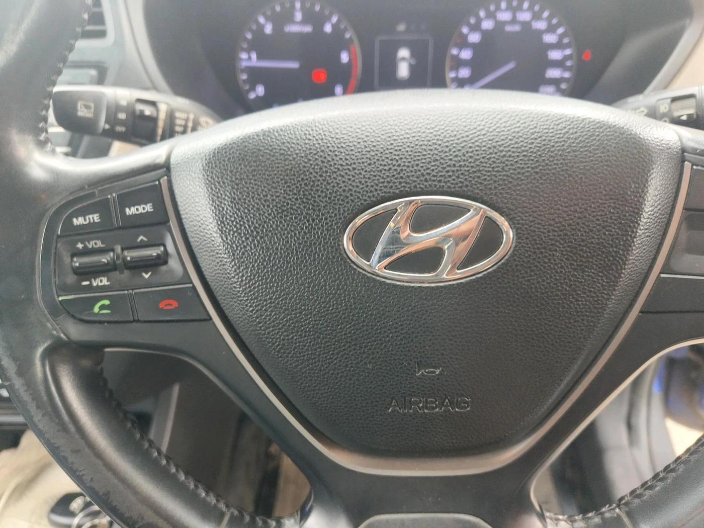 2016 Hyundai Elite i20 ASTA 1.4 CRDI (O), Diesel, Manual, 1,45,450 km, interior
