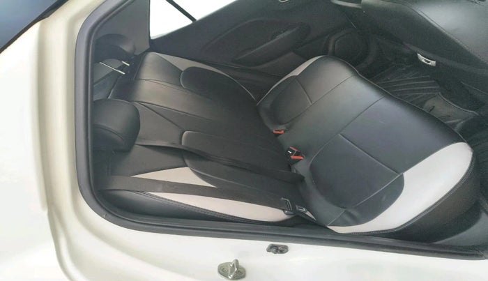 2019 Hyundai VENUE SX 1.0 TURBO, Petrol, Manual, 80,779 km, interior