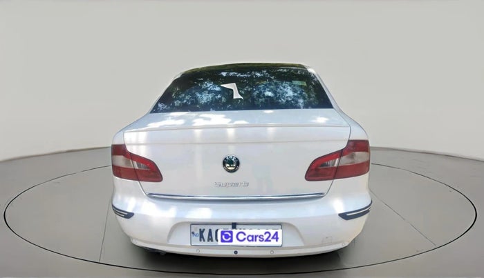 2013 Skoda Superb ELEGANCE 1.8 TSI AT, Petrol, Automatic, 69,760 km, exterior