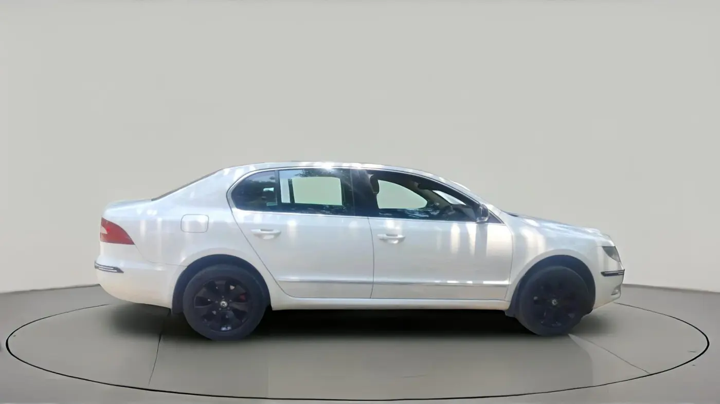 2013 Skoda Superb ELEGANCE 1.8 TSI AT, Petrol, Automatic, 69,760 km, exterior
