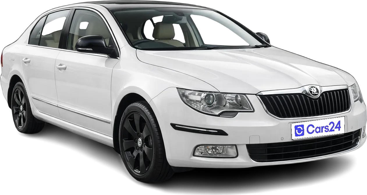 2013 Skoda Superb - Sedan - Petrol - Automatic - ₹6.48 lakh