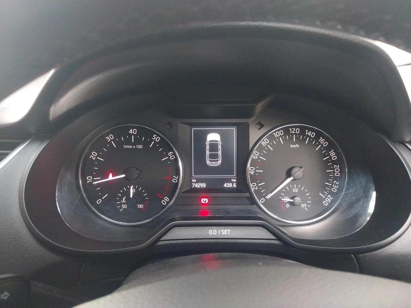 2015 Skoda Octavia ELEGANCE 1.8 TSI AT, Petrol, Automatic, 74,299 km, interior