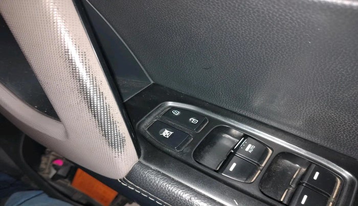 2015 Hyundai Creta SX (O) 1.6 DIESEL, Diesel, Manual, 1,66,228 km, interior