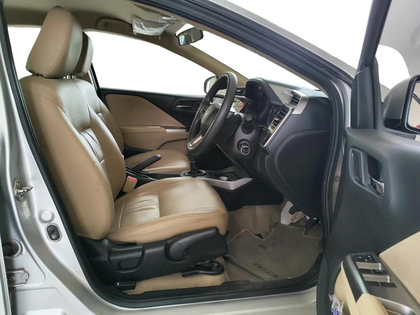 2015 Honda City 1.5L I-VTEC V MT, Petrol, Manual, 49,303 km, interior