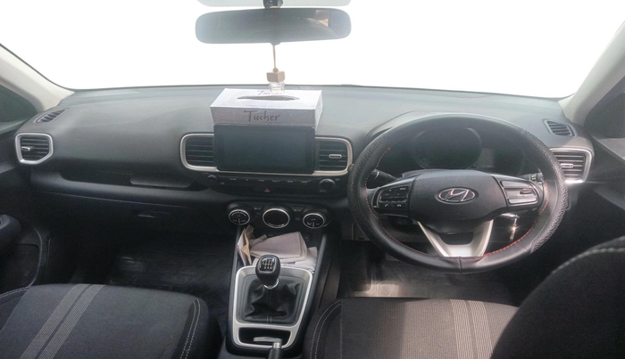 2022 Hyundai VENUE SX 1.5 CRDI, Diesel, Manual, 57,083 km, interior