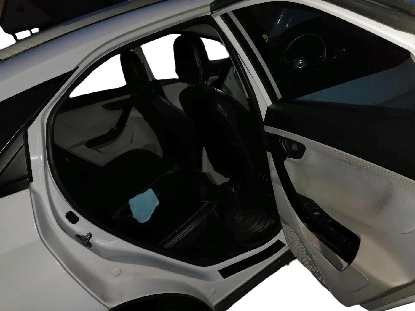 2022 Tata NEXON XZ PLUS (L), Petrol, Manual, 21,740 km, interior
