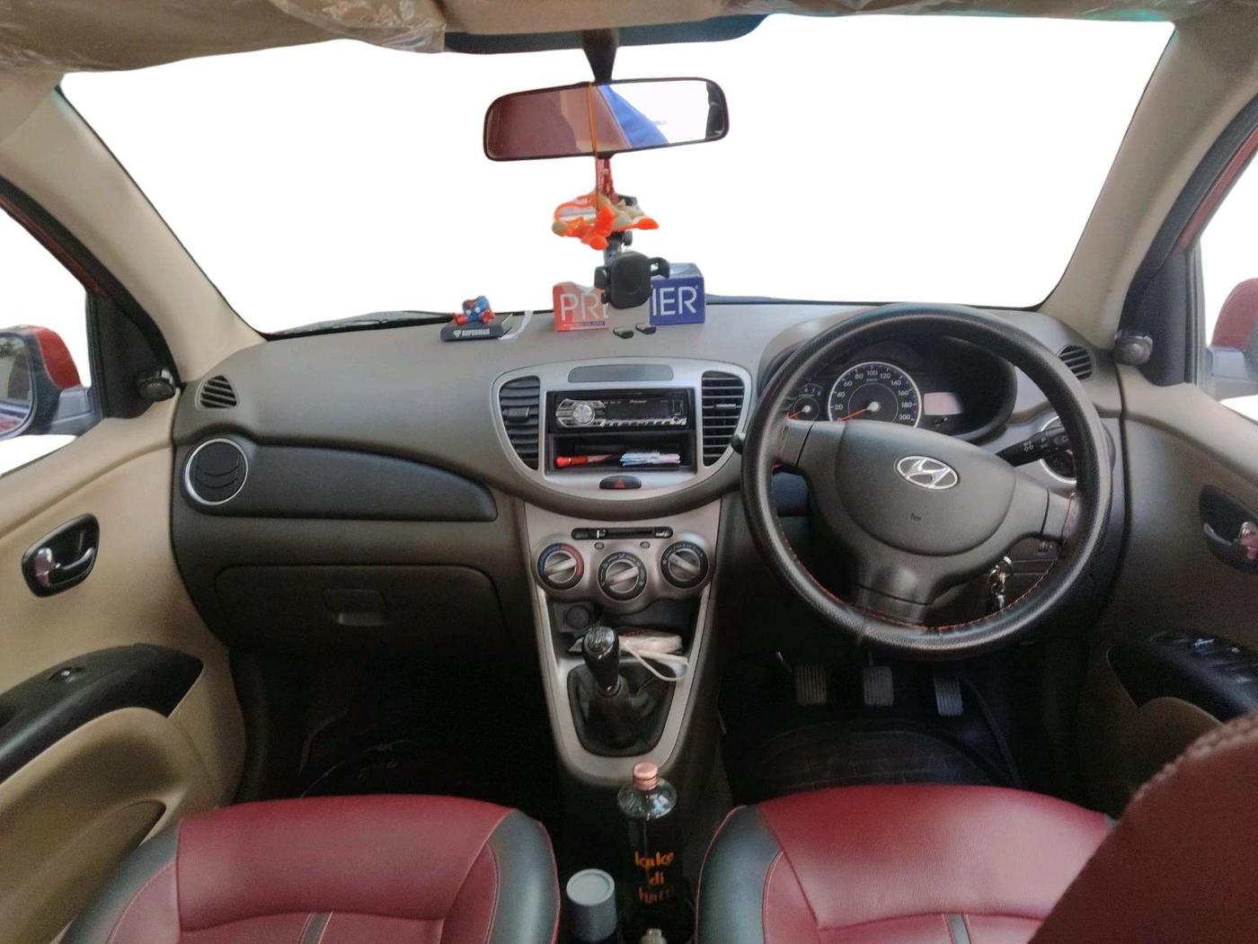 2011 Hyundai i10 MAGNA 1.2, Petrol, Manual, 76,354 km, interior