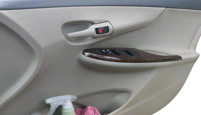 2013 Toyota Corolla Altis J PETROL, Petrol, Manual, 79,156 km, interior