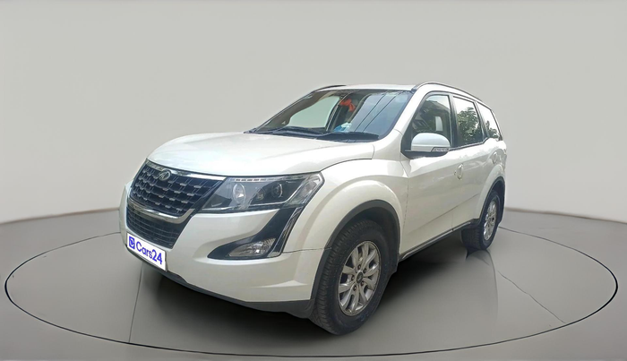 2018 Mahindra XUV500 W11 AT, Diesel, Automatic, 1,28,553 km, exterior