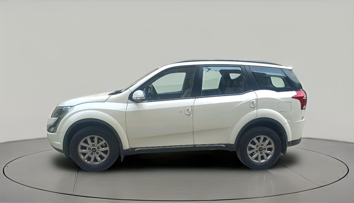 2018 Mahindra XUV500 W11 AT, Diesel, Automatic, 1,28,553 km, exterior