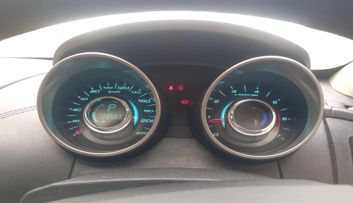 2018 Mahindra XUV500 W11 AT, Diesel, Automatic, 1,28,553 km, interior