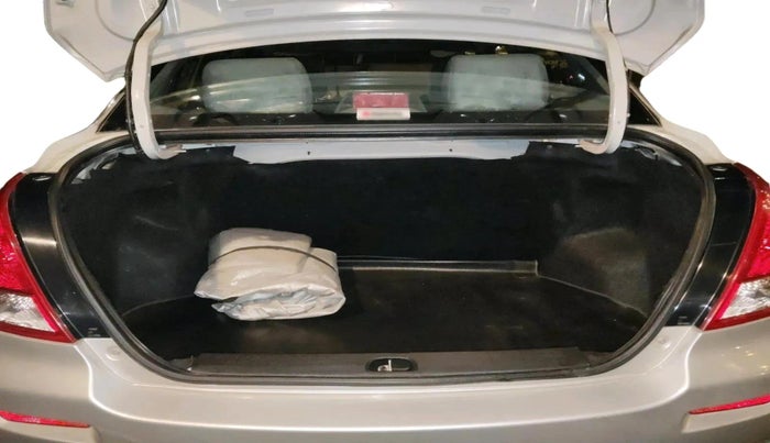 2011 Maruti Swift Dzire VXI, Petrol, Manual, 43,038 km, exterior