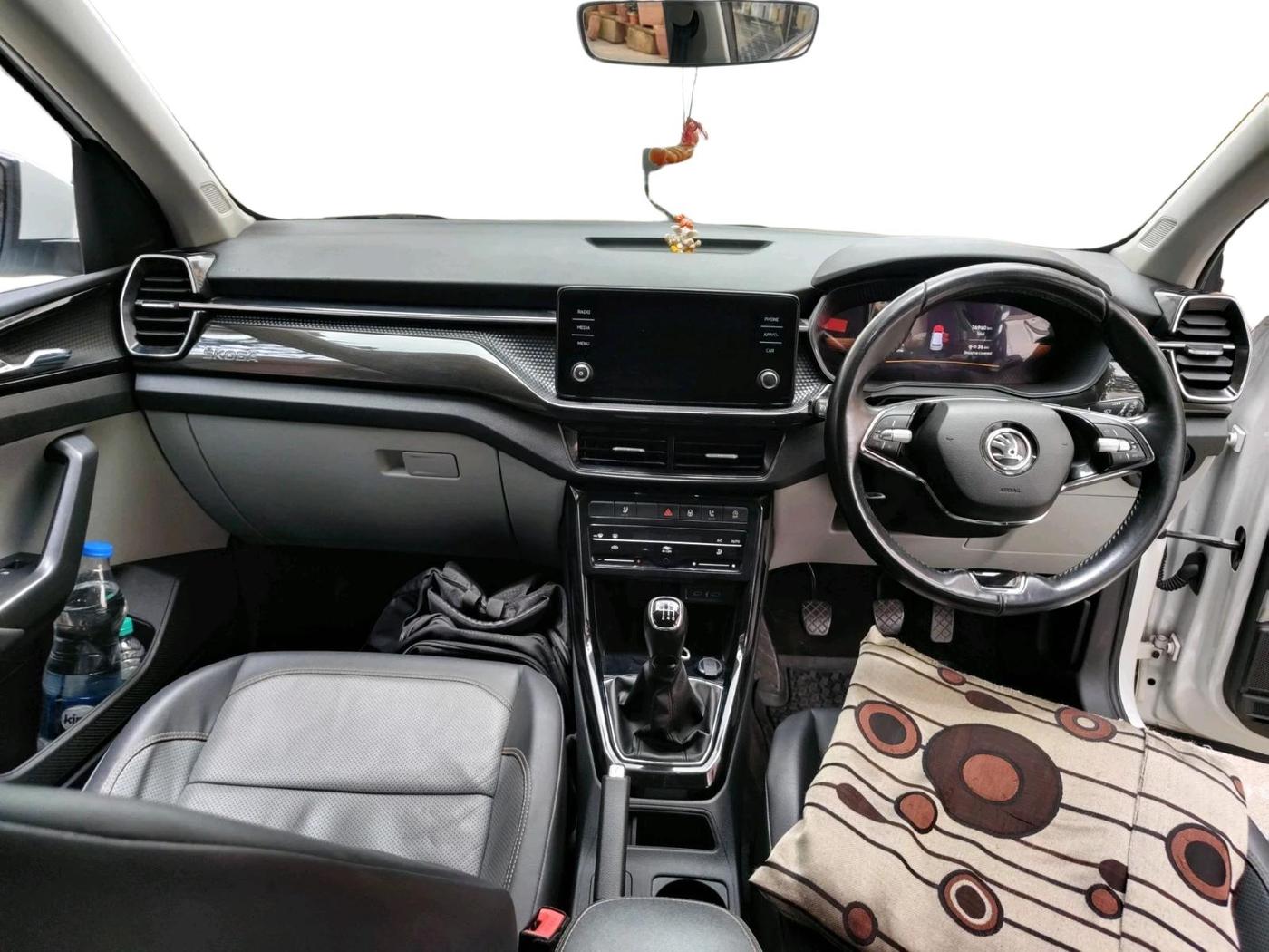 2022 Skoda KUSHAQ STYLE 1.0L TSI MT, Petrol, Manual, 76,960 km, interior