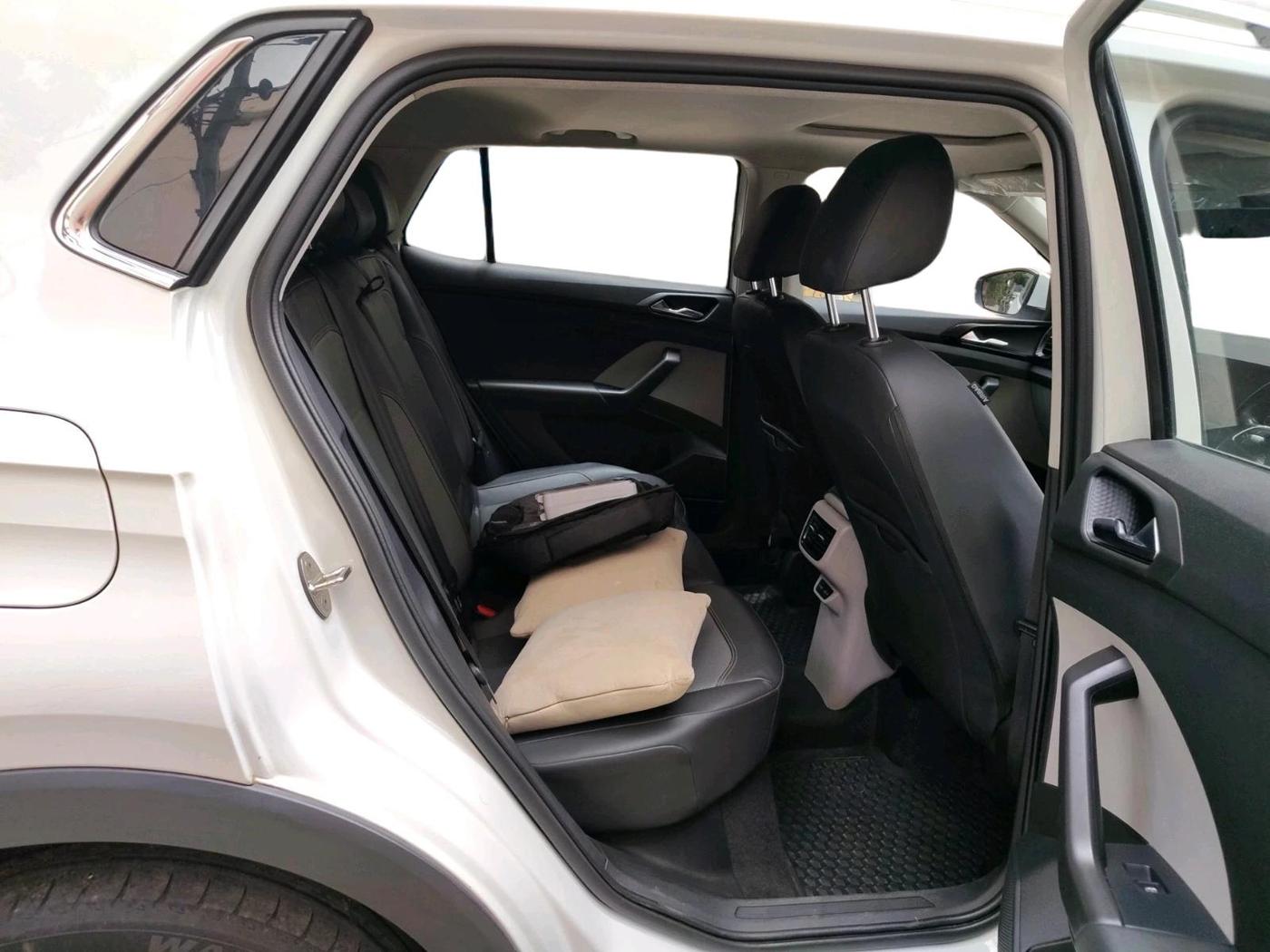2022 Skoda KUSHAQ STYLE 1.0L TSI MT, Petrol, Manual, 76,960 km, interior