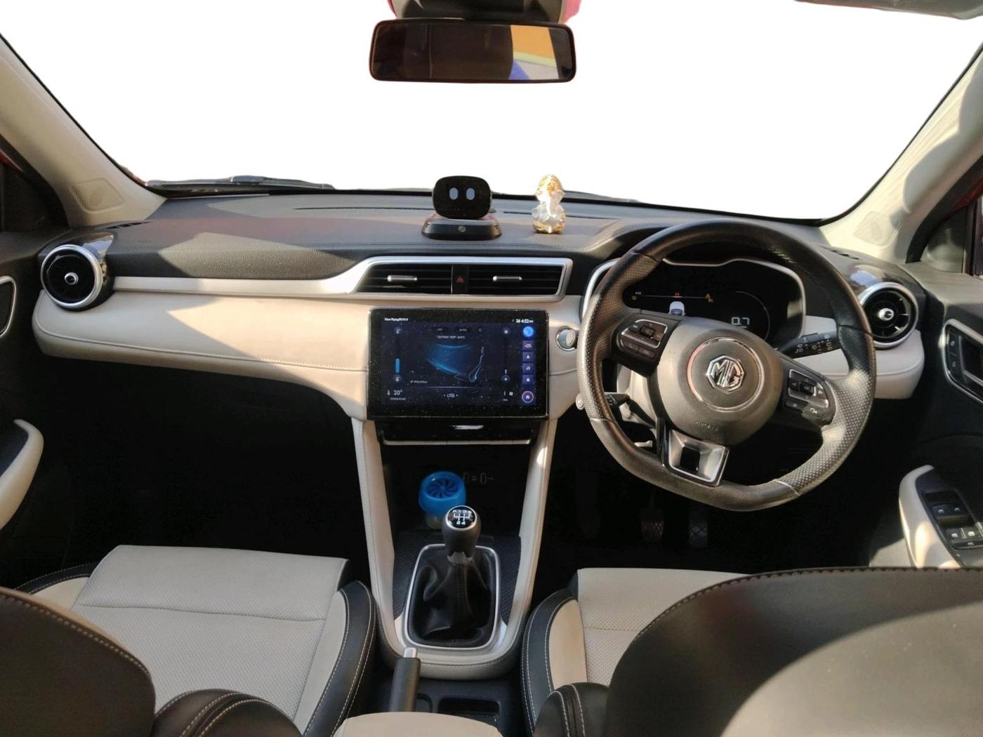 2022 MG ASTOR SHARP EX 1.5 MT, Petrol, Manual, 28,793 km, interior