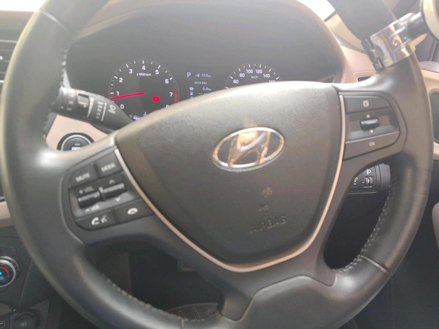 2019 Hyundai Elite i20 ASTA (O) CVT, Petrol, Automatic, 24,350 km, interior