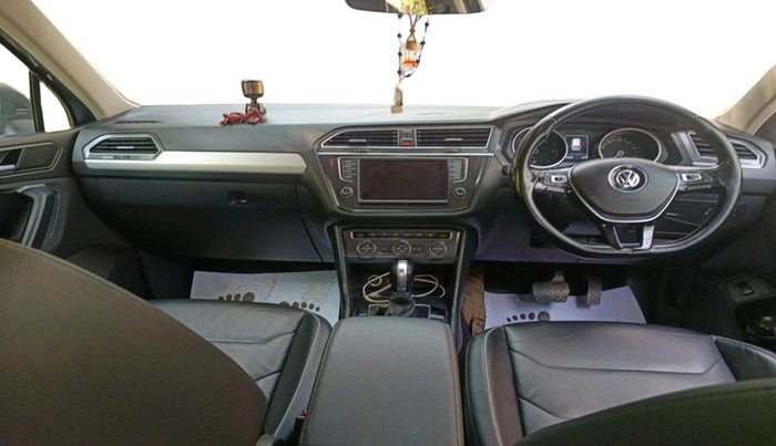 2017 Volkswagen TIGUAN HIGHLINE TDI AT, Diesel, Automatic, 1,34,535 km, interior