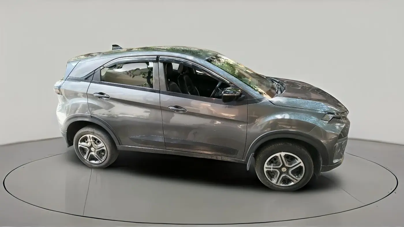 2024 Tata NEXON Smart Plus 1.2 Revotron 6 AMT, Petrol, Automatic, 47,239 km, exterior