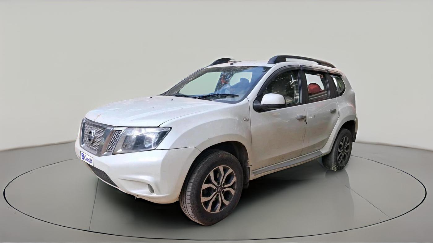 2014 Nissan Terrano XL D PLUS, Diesel, Manual, 2,06,491 km, exterior
