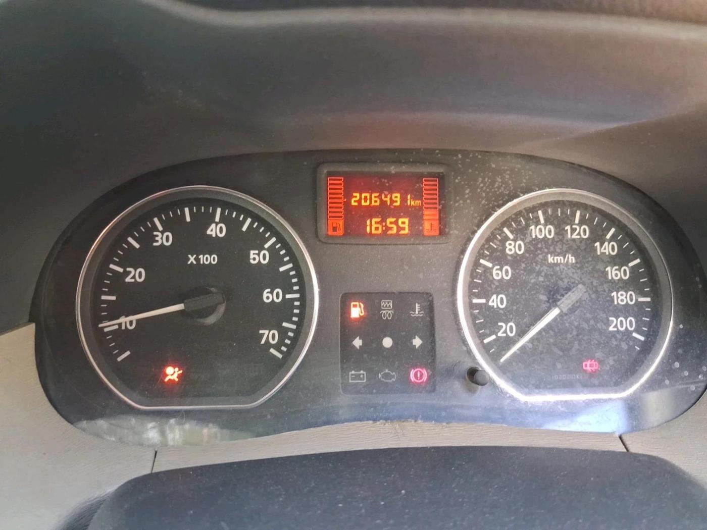 2014 Nissan Terrano XL D PLUS, Diesel, Manual, 2,06,491 km, interior
