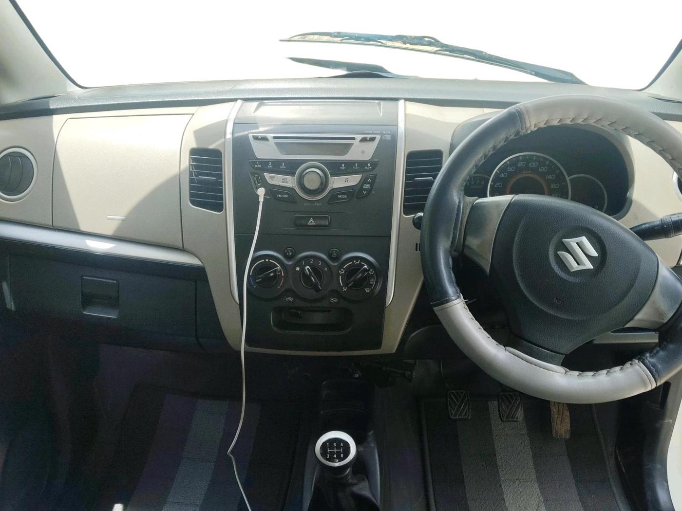 2013 Maruti Wagon R 1.0 VXI, Petrol, Manual, 93,626 km, interior