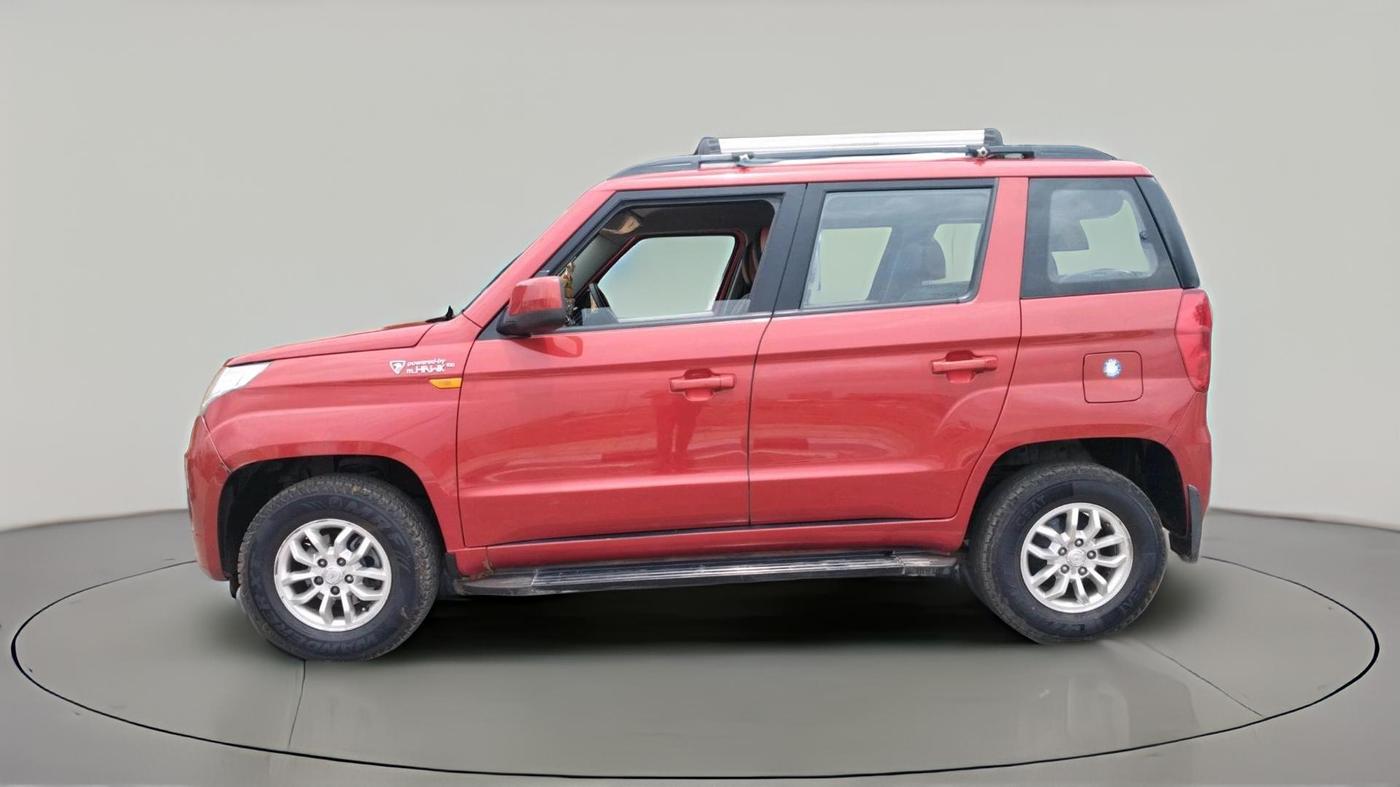 2017 Mahindra TUV300 T8, Diesel, Manual, 1,07,869 km, exterior