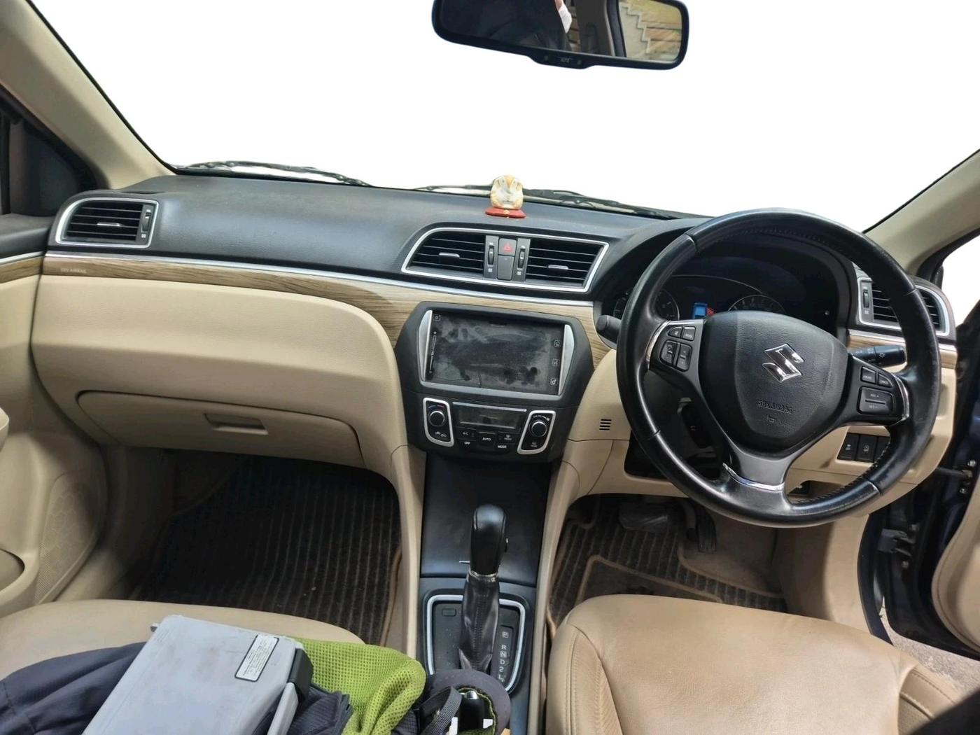 2019 Maruti Ciaz ALPHA  AT 1.5 SHVS PETROL, Petrol, Automatic, 55,926 km, interior