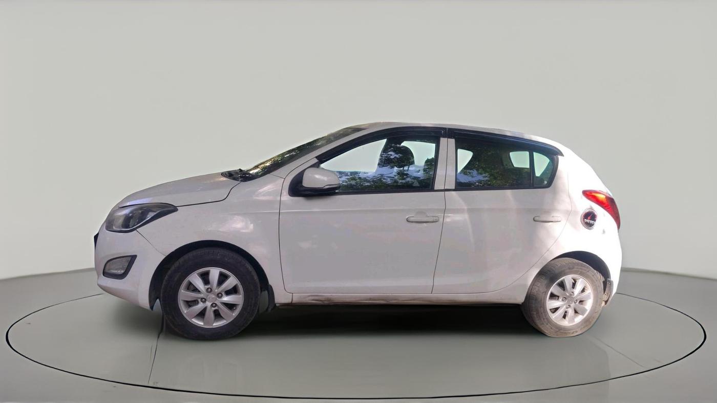 2012 Hyundai i20 SPORTZ 1.4 CRDI, Diesel, Manual, 1,12,469 km, exterior