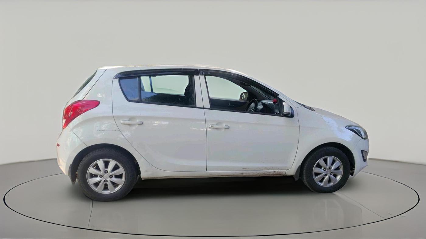 2012 Hyundai i20 SPORTZ 1.4 CRDI, Diesel, Manual, 1,12,469 km, exterior