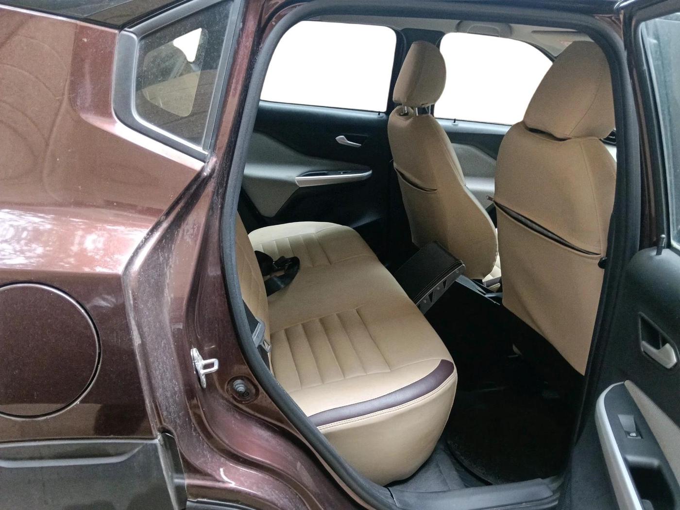 2024 Nissan MAGNITE XV AMT EZ Shift DT, Petrol, Automatic, 6,476 km, interior
