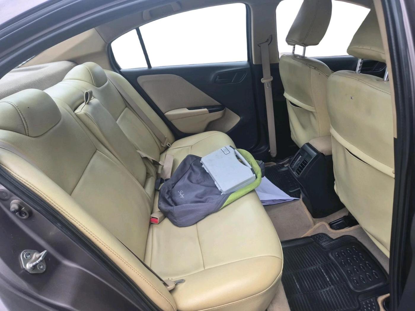 2014 Honda City 1.5L I-DTEC SV, Diesel, Manual, 1,23,959 km, interior