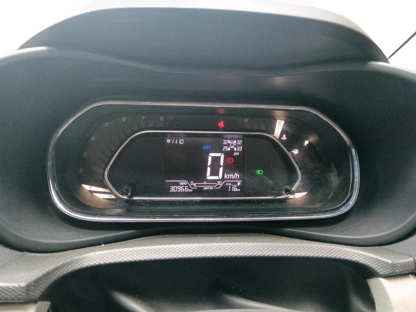 2023 Tata NEXON XZ PLUS LUXURY SUNROOF PETROL, Petrol, Manual, 30,966 km, interior