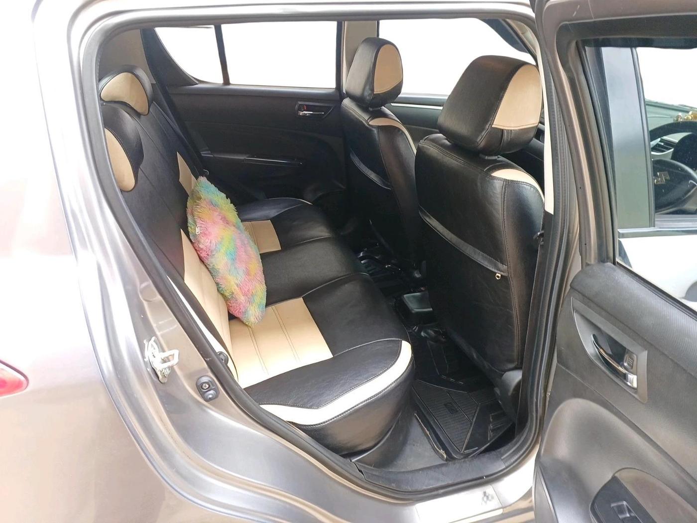2013 Maruti Swift VXI, Petrol, Manual, 1,51,468 km, interior