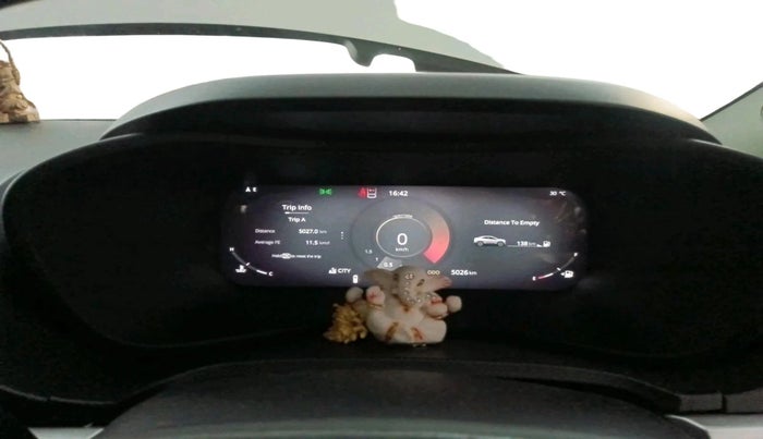 2025 Tata Curvv Accomplished S 1.2 Petrol 6MT, Petrol, Manual, 5,026 km, interior