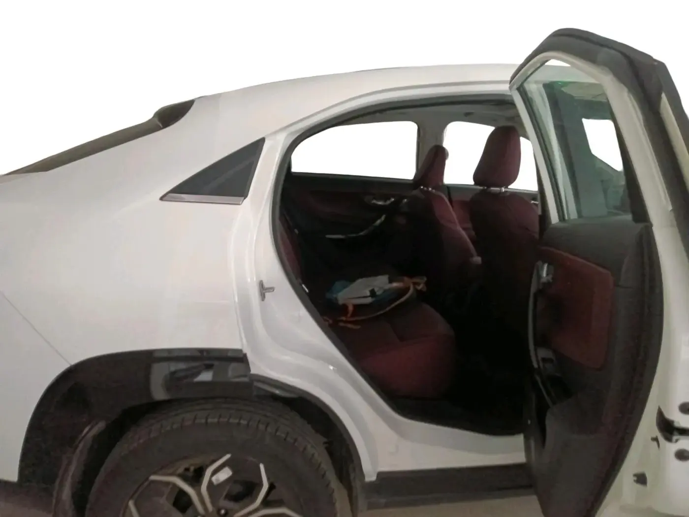 2025 Tata Curvv Accomplished S 1.2 Petrol 6MT, Petrol, Manual, 5,026 km, interior