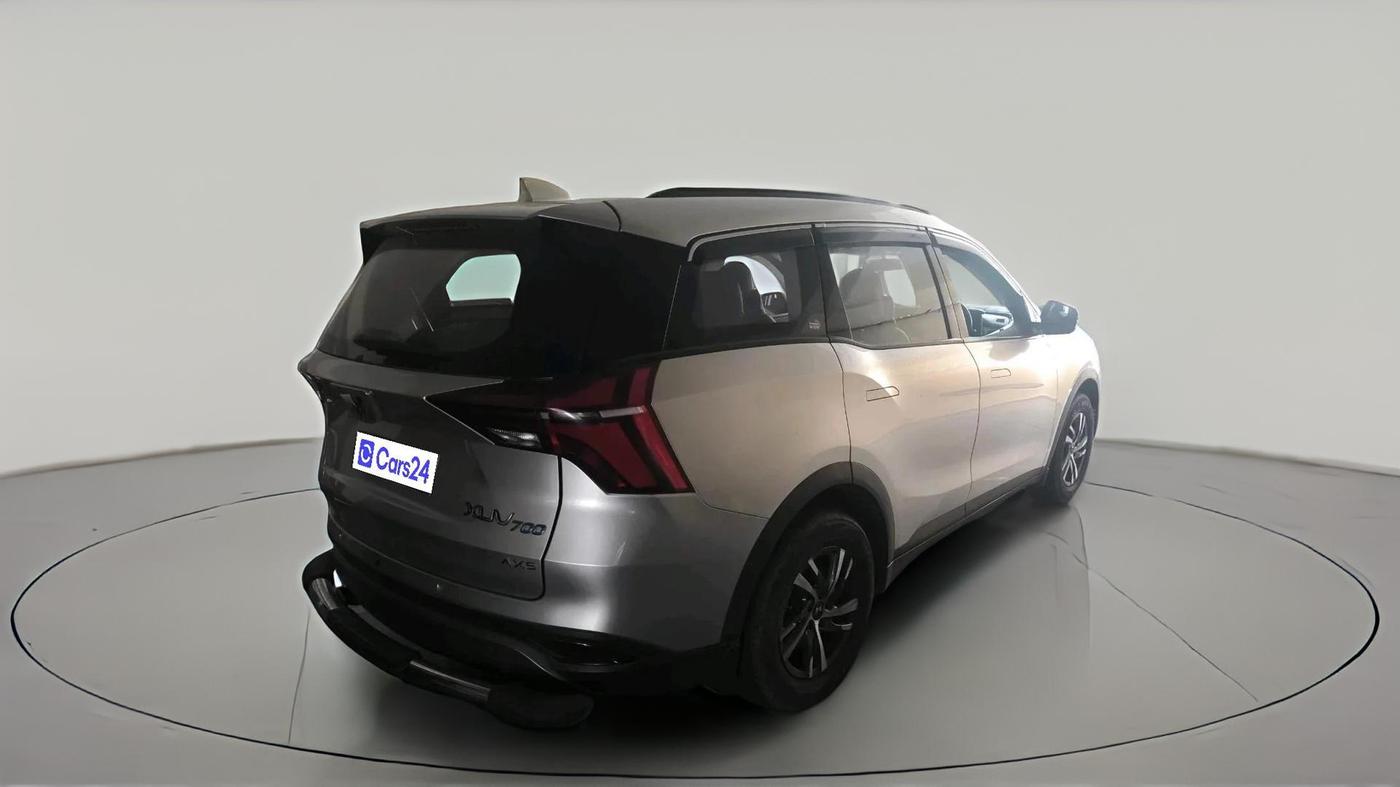 2021 Mahindra XUV700 AX 5 P MT 7 STR, Petrol, Manual, 55,055 km, exterior