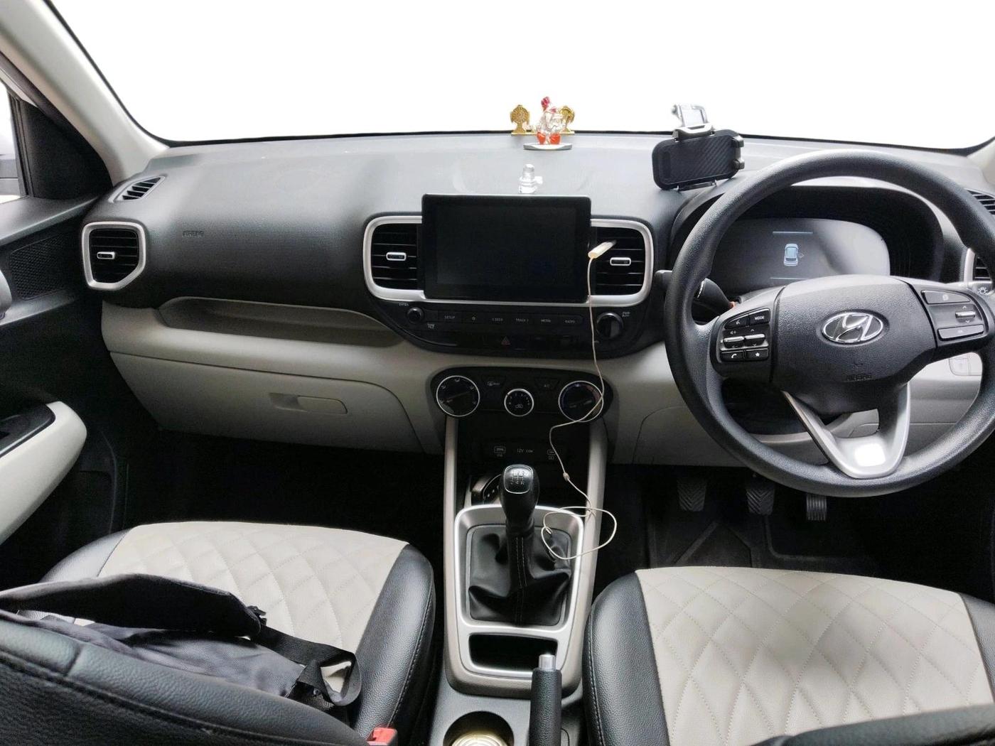 2025 Hyundai VENUE S(O) 1.2, Petrol, Manual, 10,961 km, interior
