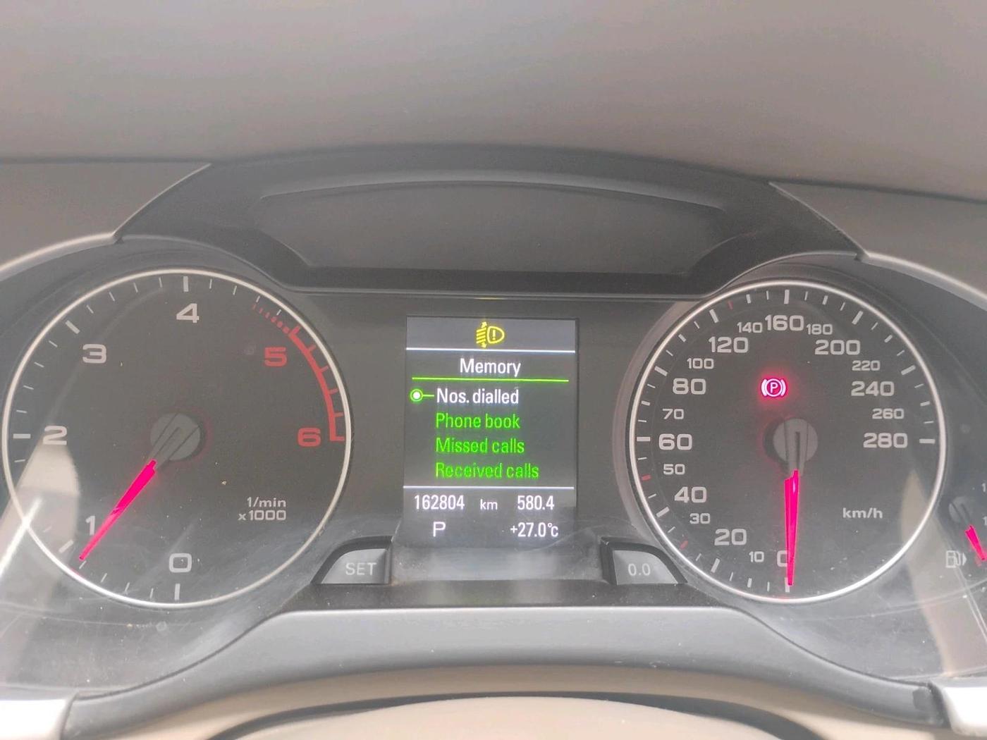 2010 Audi A4 2.0 TDI, Diesel, Automatic, 1,62,804 km, interior