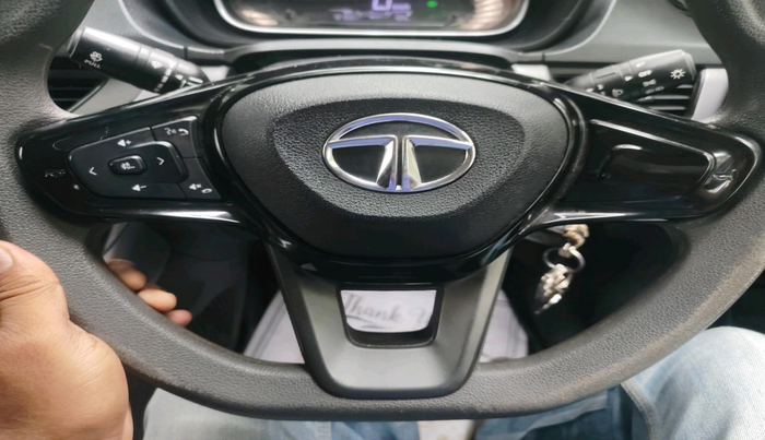 2023 Tata NEXON XM SUNROOF PETROL, Petrol, Manual, 72,150 km, interior